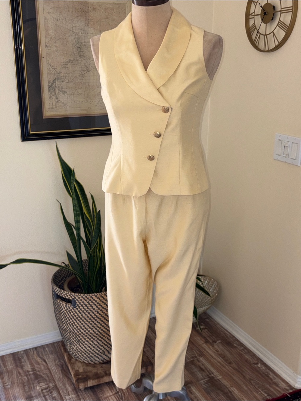 Lois Snyder for Dani Max Petite 2 Piece Summer Vest Suit